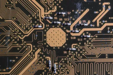 Tyrystory w energoelektronice - zastosowanie i najważniejsze parametry