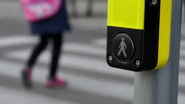 Kierowcy dostaną ostrzeżenia przy szkołach. Rusza akcja w Gnieźnie