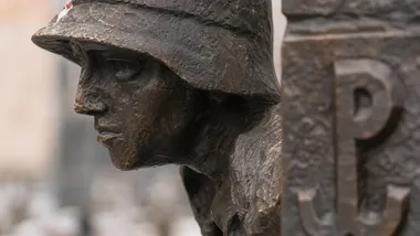 Młodzi ’44 wracają w opowieści Agnieszki Cubały. Spotkanie w Gnieźnie